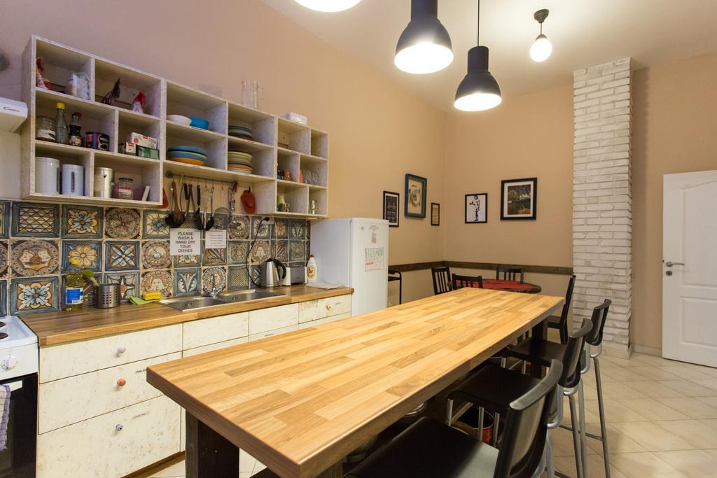 Falling Lakes Hostel Korenica Εξωτερικό φωτογραφία
