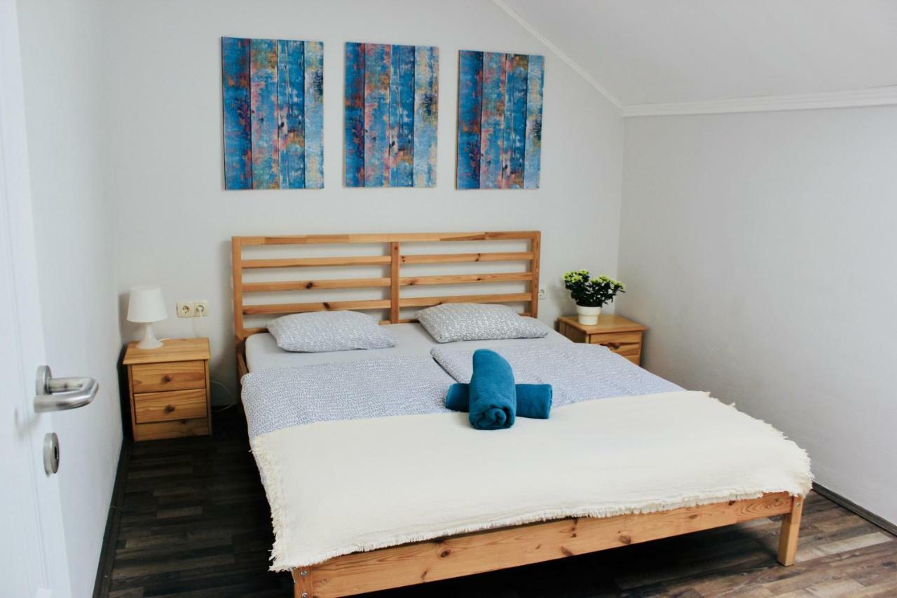 Falling Lakes Hostel Korenica Εξωτερικό φωτογραφία