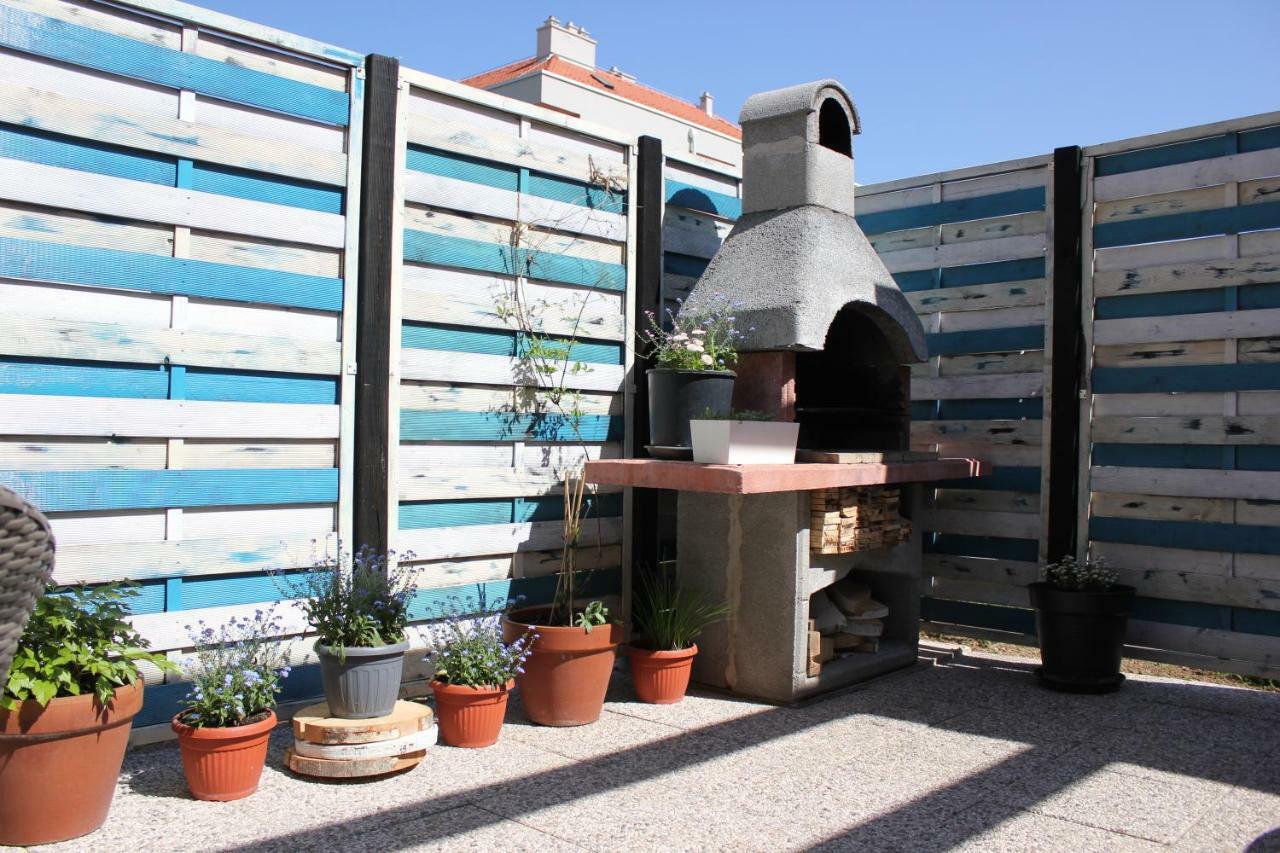 Falling Lakes Hostel Korenica Εξωτερικό φωτογραφία